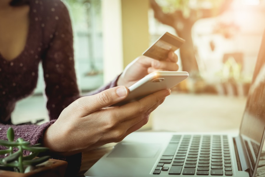 Boosting e-commerce in the EU: Drivers and barriers